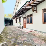 Spot On 92068 Pudja Kesuma Homestay Syariah Yogyakarta
